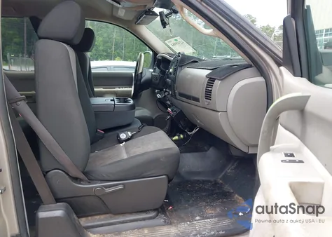 2009 Chevrolet Silverado 1500 Work Truck from USA, damaged, VIN 1GCEC19C49Z126175